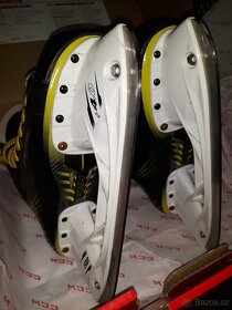 Profi brusle CCM Tacks 6052 vel. 6,5 D (EUR 40,5) - 12