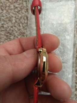 Nové dámské hodinky Avon s koženým páskem - orig. balení - 12