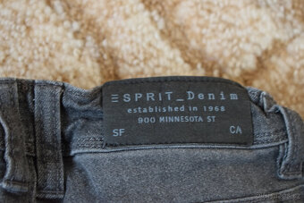 3x kalhoty Esprit vel. 128 - 12