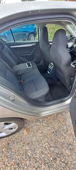 Škoda Octavia 1.4 TSI 103kW 1.MAJ ELEGANCE - 12