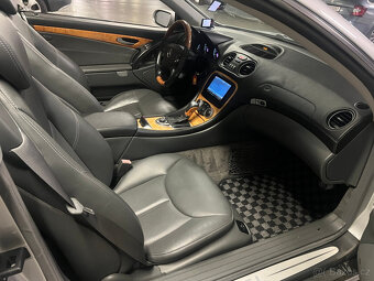 Mercedes Benz W230 SL500 V8 kabriolet - 12