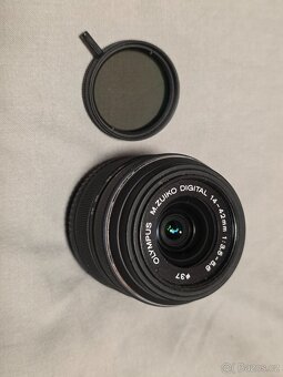 Panasonic Lumix DMC-GX80 + 25mm/1,7 + 45-150mm/4,0-5,6 - 12