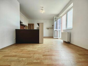 Prodej bytu 2kk s balkonem, 51m2, klidná lokalita - 12
