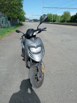 Piaggio new typhoon 125 - 12