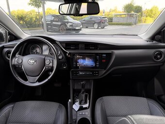 Toyota Corolla 1.6 Valvematic Executive / automat / 2018 - 12