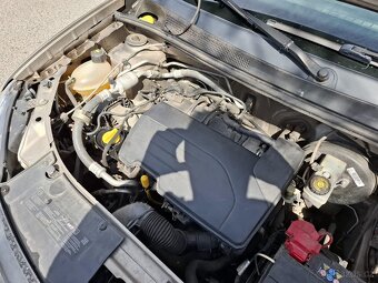 Dacia Logan 1.2 - 12