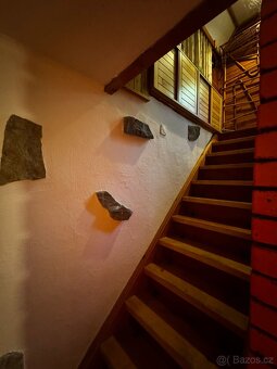 🌿🏡 Prodej chaty na Chvalčově pod lesem s nádherným výh 🏡✨ - 12