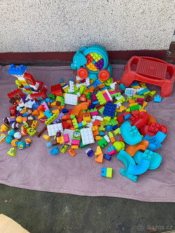 Mix: Megablocks, kuličkodráha, šroubovací staveb., autodráha - 12