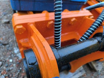 Hydraulické kladivo 6-8t - 12