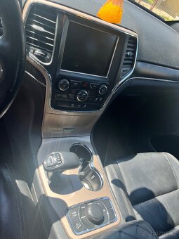 Prodám Jeep Grand Cheeroke 3.0 CRD 6V Turbo 4x4 r.v.2016 - 12