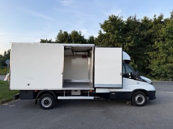 IVECO 3.0 HI-MATIC MRAZÁK -32 ZÁSUVKA LED ŠVĚTLA - 12