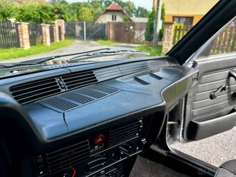 BMW E21 320/6 - 12