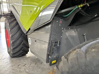 CLAAS LEXION 7400 - 12