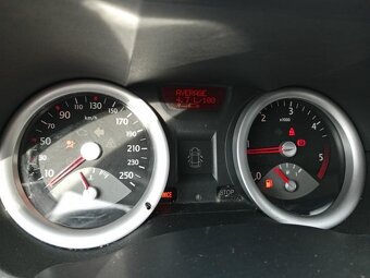 Renault Megane - 12