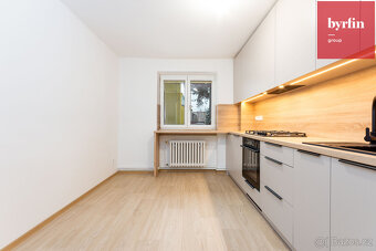 Prodej bytu 3+1 Tomáškova - Opava - 12