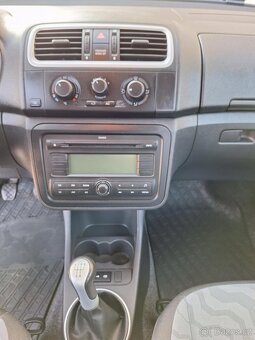 prodám Škodu Fabii 2 1.2 HTP 44kw r.v.2007 - 12