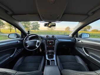 Ford Mondeo kombi, 2.0 TDCi 120 kW, 2013, Titanium - 12