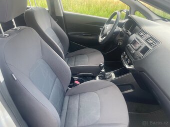 Kia Rio 1,3i benzin rok 2013 koup CZ - 12