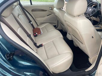Jaguar S-type R - 12