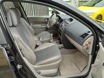 Renault Mégane 1.6i 16V 83kW rok 2004 naj.165tis. NOVÁ STK - 12