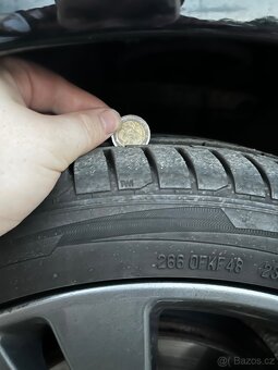 Mercedes Benz CLA - 12