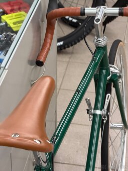 Silniční kolo Favorit - 12