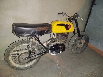 Motorka Java CZ - 12