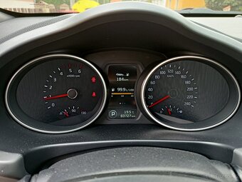 KIA SPORTAGE 2,0 CRDI 4×4 AT 100KW FACELIFT 2015 - 12