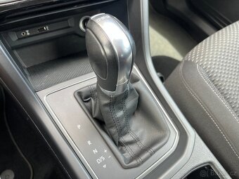VW Touran 1.4 TSi DSG 7 Míst Navi, LED - 12