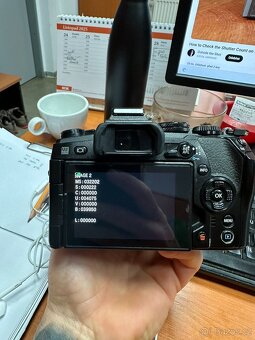 Olympus OM-D E-M1 Mark II - 12