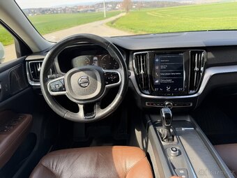 Volvo V60 2.0 D4 Momentum 140kW 2019 odpočet DPH - 12
