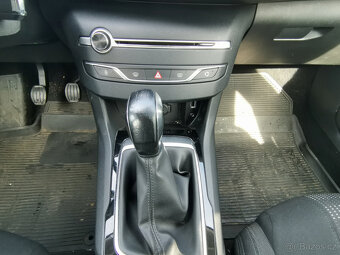 Peugeot 308 Kombi 1.2, 81kW, klimatizace, tempomat, LED - 12