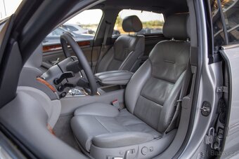 Audi A8 Long 4.2 V8 quattro tiptronic - 12