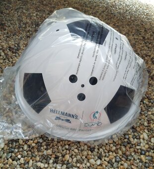 Přenosný gril ve tvaru fotbalového míče - 12