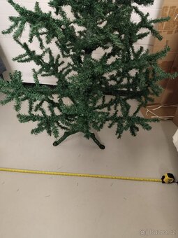 Vánoční stromek a svícny - 12