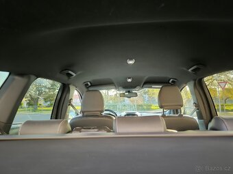 Ford kuga ST Line - 12