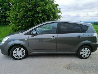 Toyota Corrola verso - 12