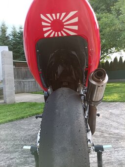 Okruhova Honda CBR 600 f4 - 12
