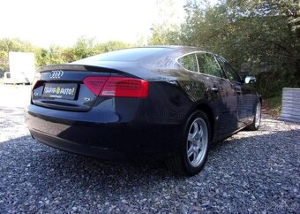Audi A5 2.0 TDi 189 000KM 2xLITÁ KOLA nafta manuál 100 kw - 12