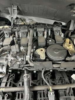 Vw golf 7.5 R 2.0 tsi 221 kw TOP stav - 12