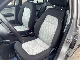 Škoda Fabia combi 1.2 12V Ambiente r.v.2004 - 12