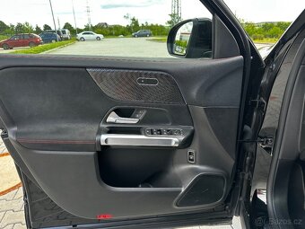 Mercedes-Benz GLB - 12