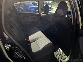 Toyota Yaris 1.0 VVTi Active Kamera Výhřev - 12