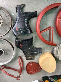 Jawa 50 550 pařez - rozebraný - 12