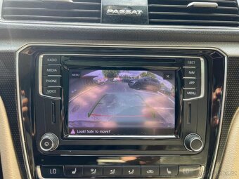 2019 Volkswagen Passat 2.0T SE R-Line FWD 2.0 - 12