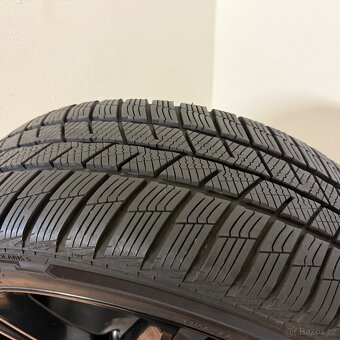 NISSAN QASHQAI 5x114,3 R19 ET40+ZIMNÍ 225/45R19 7mm - 12