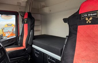 Iveco X WAY 570 8x4 třístranný sklápěč Bordmatic - 12