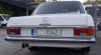Mercedes w115 /8 220d - 12