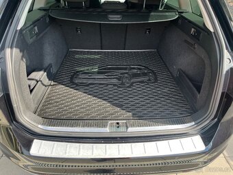 VW Passat B8 Variant 2.0TDI 110kW EVO DSG ACC Navi MATRIX - 12