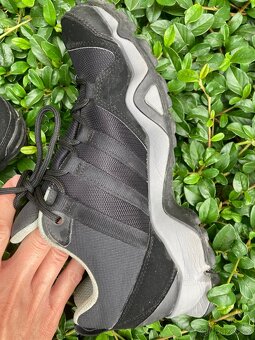 Adidas Terrex 38 2/3 - 12